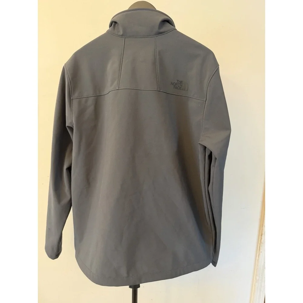 The North Face  Apex Barrier Soft Shell Jacket. NF0A3LGT Large